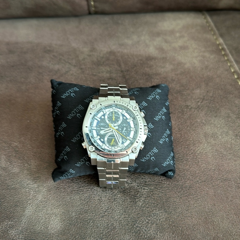 Bulova Precisionist Watch - Picture 2 of 9